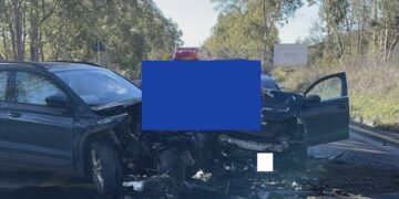 Scontro all’alba sulla Ragusa-Catania tra due auto di grossa cilindrata, due feriti in codice rosso