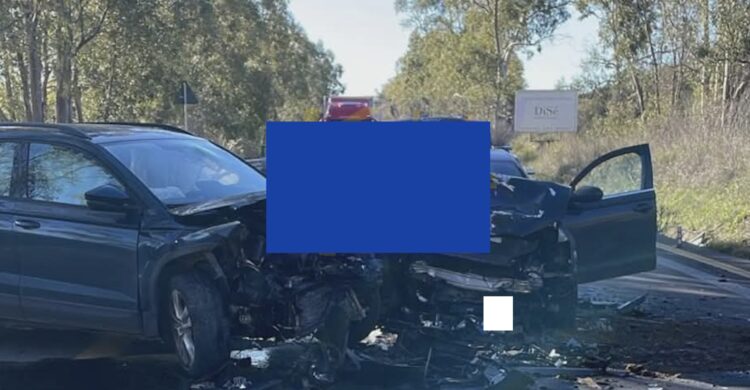 Scontro all’alba sulla Ragusa-Catania tra due auto di grossa cilindrata, due feriti in codice rosso