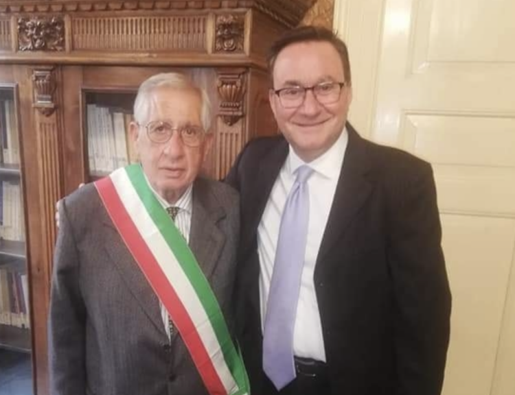 Vittoria, il sindaco Aiello fa fuori dalla giunta l’assessore Campailla