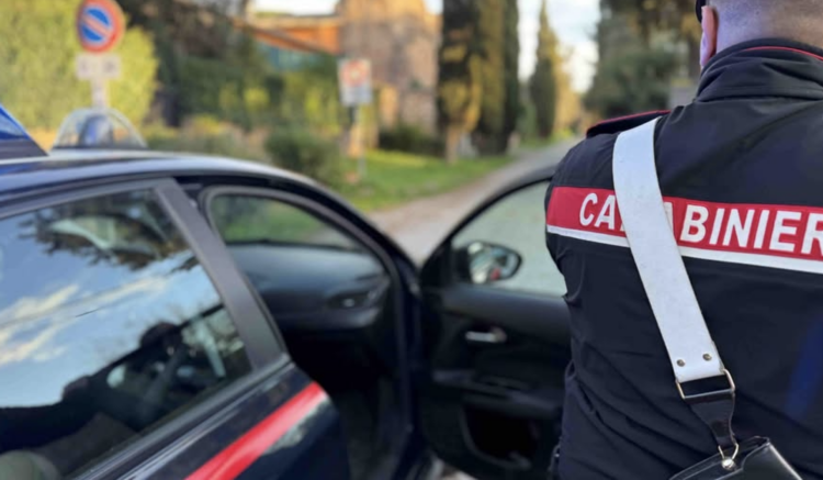 Vittoria, venticinquenne allontanato dalla casa familiare per maltrattamenti e minacce ai genitori