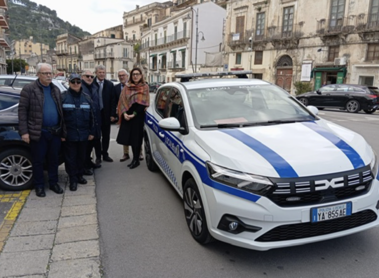 Modica, si comincia a rinnovare il parco auto della polizia locale