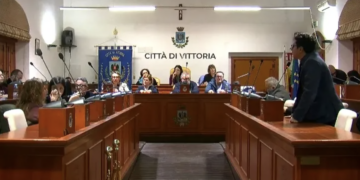 Clamoroso a Vittoria, sei consiglieri comunali della maggioranza transitano nella Dc di Cuffaro