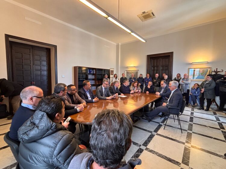 Ispica, consegnati i lavori per la realizzazione della zona artigianale. La Cna: “Iter che seguiamo dal 2002, ora i primi risultati”