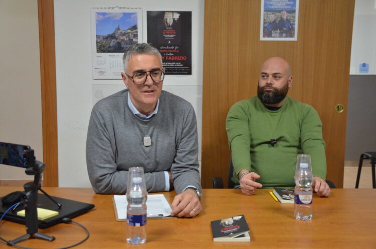 Ragusa, presentato il libro “Incontro al presente”