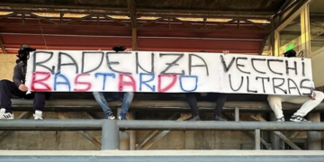Modica, il sindaco solidarizza con la squadra di calcio dopo gli striscioni di insulti affissi sulle gradinate dello stadio di Milazzo