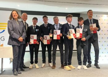 Scicli, brillano a Bruxelles i talenti dell’istituto Quintino Cataudella che hanno partecipato al concorso Conoscere la borsa