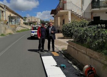 Scicli, posa in opera di nuovi dossi artificiali