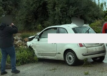 Scicli, con l’auto contro un muro: ferita una donna