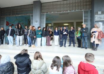 Modica, il Lions club dona un murale dedicato alla pace