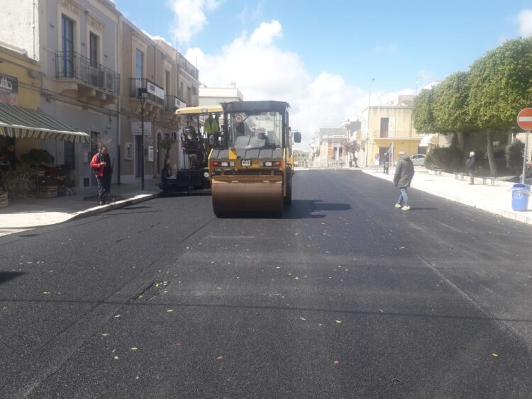 Ispica, in fase di ripavimentazione via Duca degli Abruzzi