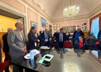 Modica, il sindaco Monisteri ha ricevuto la visita della delegazione della Liguria che partecipa al torneo delle regioni di calcio