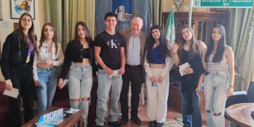 Pozzallo, cinque studenti spagnoli in visita a palazzo di Città