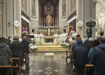 La Chiesa di Ragusa in preghiera per il pontefice defunto