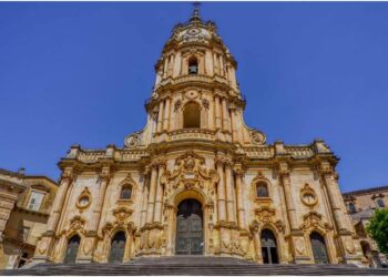 Modica, rinviata la festa esterna di San Giorgio in seguito alla morte del pontefice