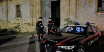 Cade dal tetto di un casolare, muore un ragazzino di 15 anni