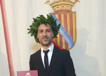 Il maestro comisano Angelo Corifeo festeggia il traguardo della laurea in Scienze motorie