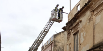 Vittoria, edificio pericolante messo in sicurezza dai vigili del fuoco