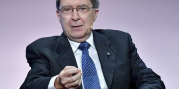 Ragusa, l’ex ministro Giovannini alla Scuola dei beni comuni di Ibla