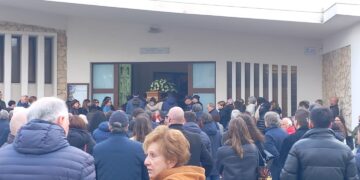 Ragusa, numerose persone hanno voluto tributare l’ultimo saluto a Loredana Toro