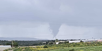 Donnalucata, osservato un “funnel cloud” lungo la fascia costiera