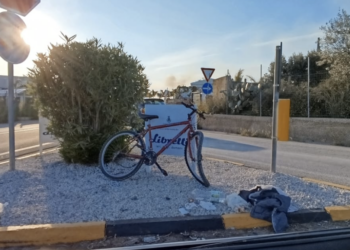Vittoria, ciclista investito da un’auto a un incrocio: trasferito in ospedale a Ragusa
