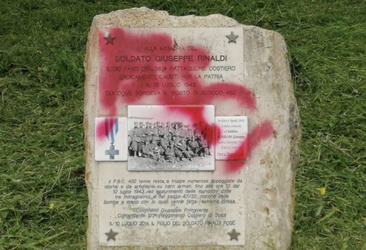 La stele vandalizzata sulla Ragusa mare, FdI: “Inchiodare i responsabili”