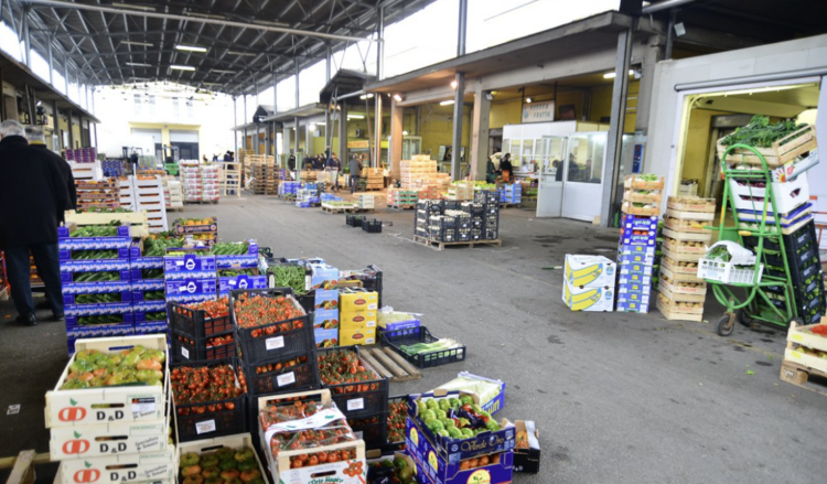 Vittoria, sospesa per sei mesi l’ordinanza sindacale sugli obblighi imposti ai concessionari dei posteggi di mercato