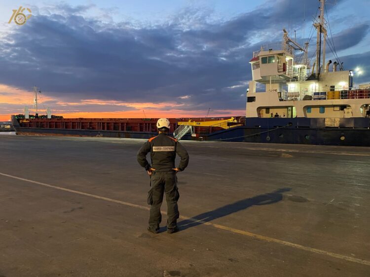 Pozzallo, sottoposta a fermo nave portarinfuse battente bandiera estera