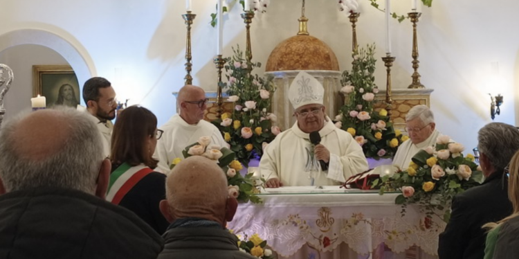 Il vescovo di Noto stasera a Modica: “Io l’ultimo vescovo in Italia a essere ricevuto in udienza privata da Papa Francesco prima del suo ricovero”
