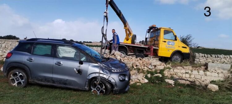 Santa Croce-Ragusa, incidente autonomo: due feriti lievi