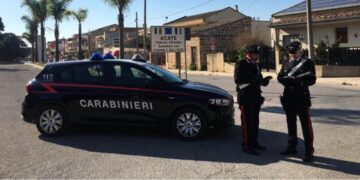 Acate, cercò di uccidere un uomo con un’ascia: arrestato un romeno