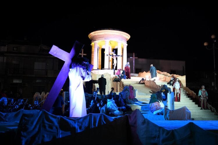 Vittoria e il Dramma sacro, rappresentazione intensa e sublimata dalla musica