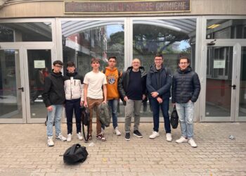 Studente ragusano trionfa alle fasi regionali dei giochi della Chimica 2025