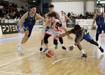 Terza sconfitta di fila per la Virtus Ragusa, ma i playout sono a un tiro di schioppo