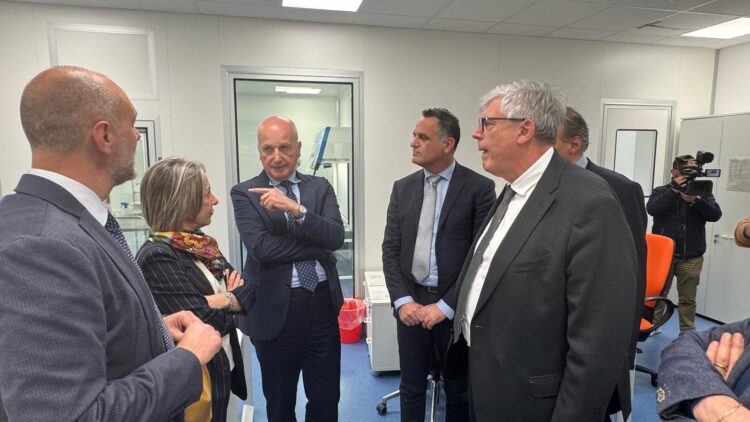 Ragusa, il direttore del dipartimento Pianificazione strategica dell’assessorato regionale della Salute in visita negli ospedali iblei