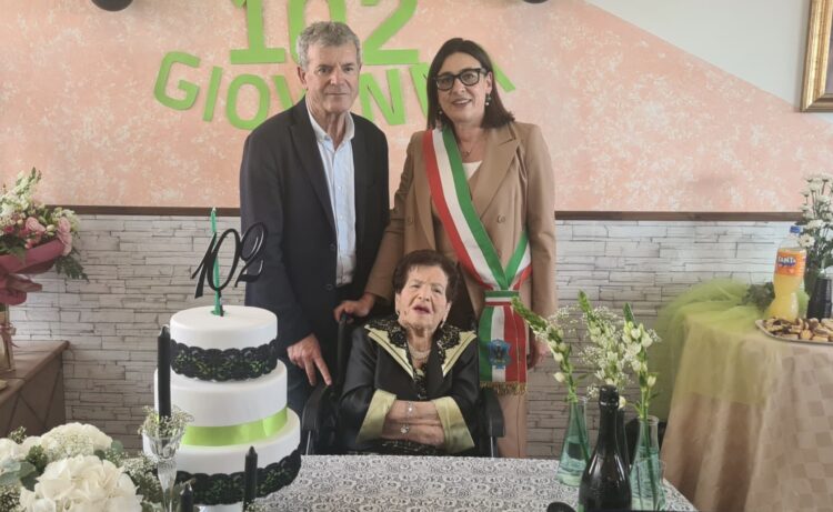 Modica, festeggia 102 anni di vita