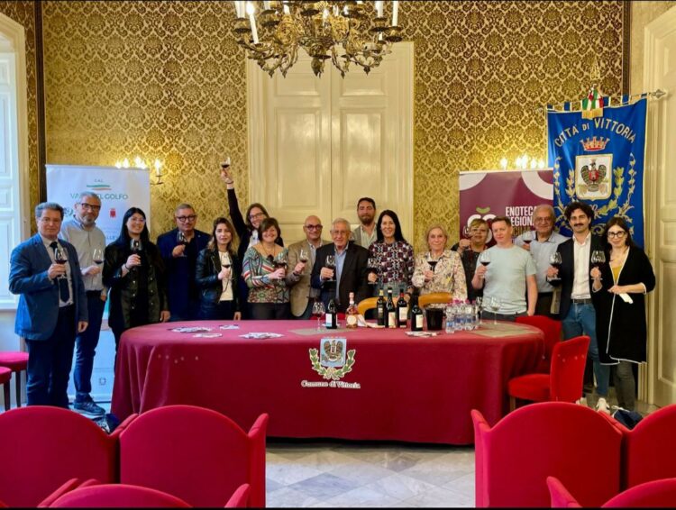 Vittoria, enotour con giornalisti italiani e stranieri alla scoperta della città
