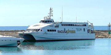 Sabato il viaggio inaugurale del catamarano che collega Marina di Ragusa con Malta