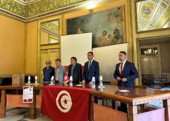 Scicli, console tunisino in visita a palazzo di Città