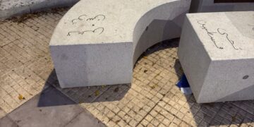 Santa Croce, vandali a piazza Studi dopo la riqualificazione