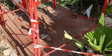 Vittoria, bambino finisce dentro un pozzo fognario alla scuola Pappalardo: vivo per miracolo