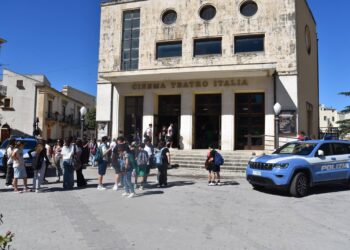 Scicli, la polizia incontra gli studenti