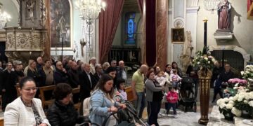 Chiaramonte Gulfi, benedetti i bambini nati e battezzati nel 2024