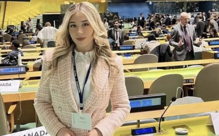 Santa Croce, Giulia Alabiso al Nmun di New York