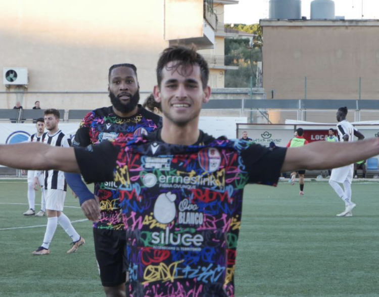 Modica, inizia il derby con il Vittoria e Idoyaga finisce in ospedale