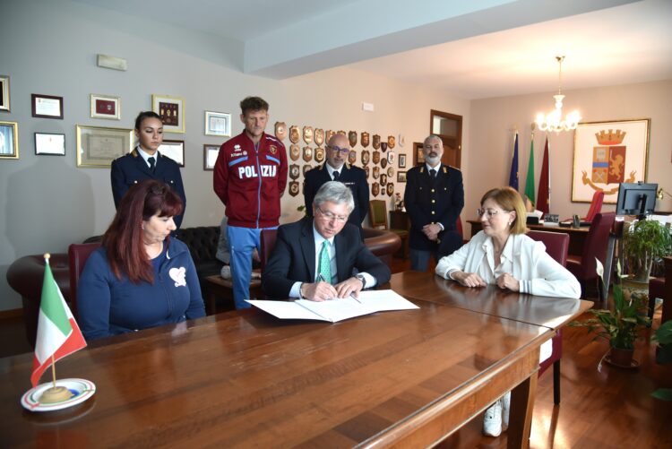 Ragusa, sottoscritto il protocollo “La valigia di salvataggio”