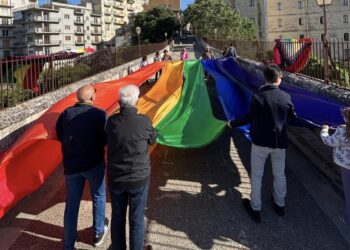 Ragusa e la bandiera colorata che unisce