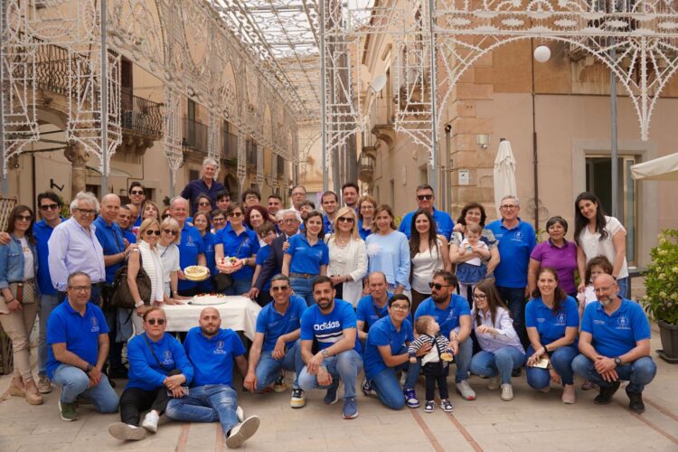 Comiso, batte forte il cuore dei devoti per Maria Addolorata sotto il segno della solidarietà