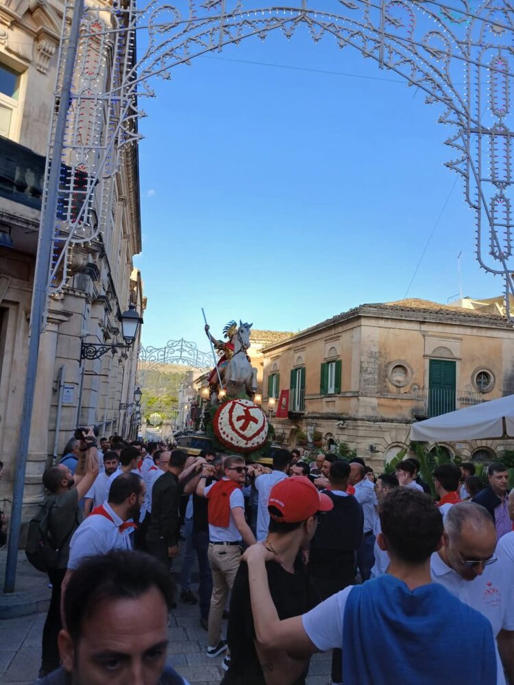 Ragusa, domani la prima processione in occasione dei festeggiamenti patronali di San Giorgio