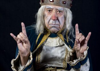 Modica, Tuccio Musumeci in scena con Pipino il Breve